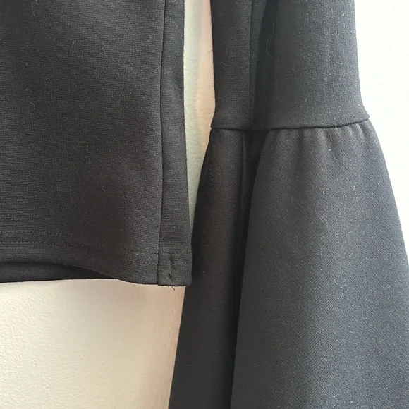 Torn by Ronny Kobo black heavyweight top with wide flare bell sleeves - Picture 4 of 7